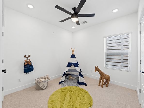 5808 Highland Sky Lane, Houston TX 77091