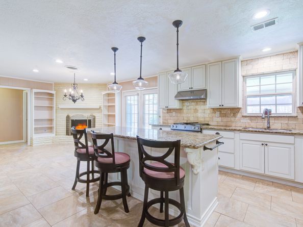 1708 Capstan Road, Houston TX 77062