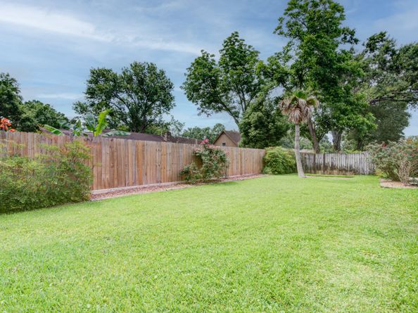 1708 Capstan Road, Houston TX 77062