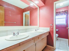 1708 Capstan Road, Houston TX 77062