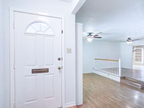 1708 Capstan Road, Houston TX 77062