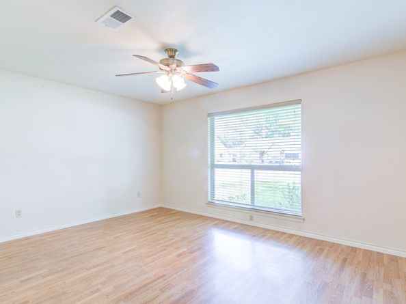 1708 Capstan Road, Houston TX 77062