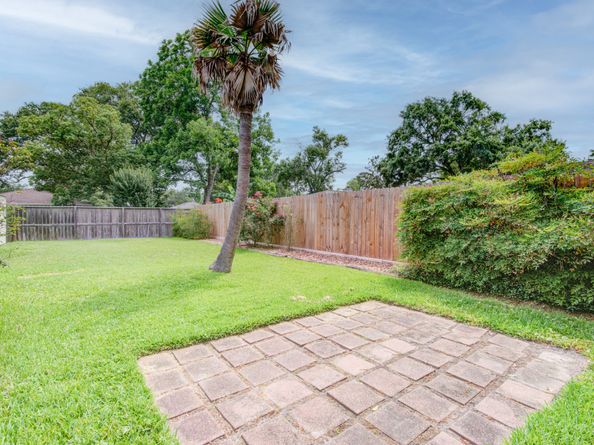 1708 Capstan Road, Houston TX 77062