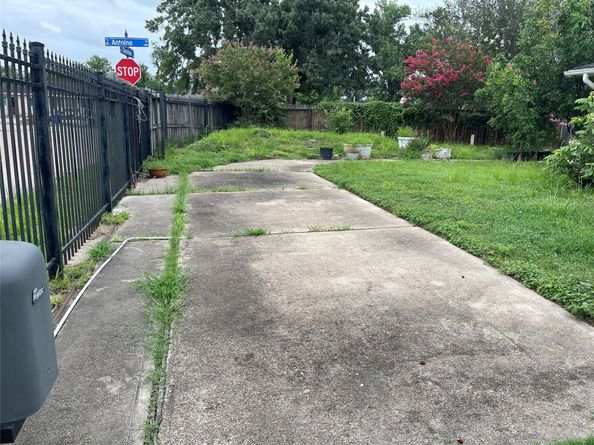 7403 N Dearborn Street, Houston TX 77055