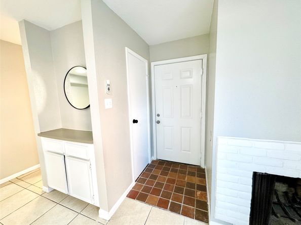 9090 S Braeswood Boulevard 47, Houston TX 77074