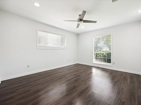 7614 Braesview Lane, Houston TX 77071