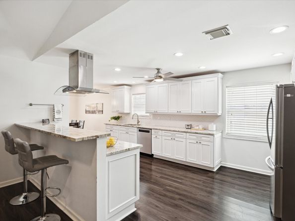 7614 Braesview Lane, Houston TX 77071