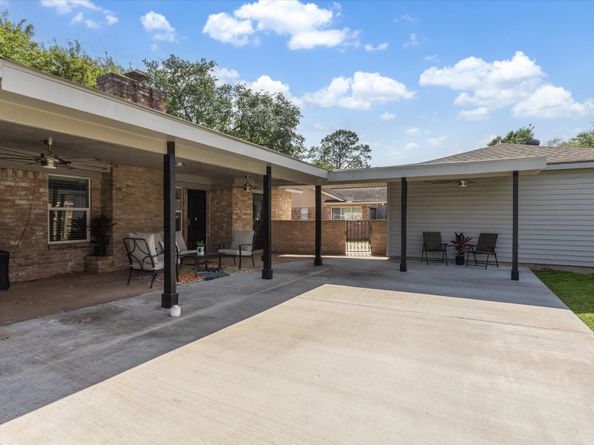 7614 Braesview Lane, Houston TX 77071