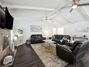 7614 Braesview Lane, Houston TX 77071