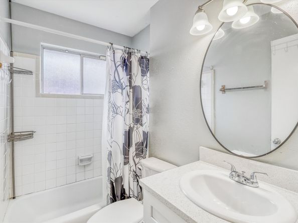 1323 W Donovan Street, Houston TX 77091