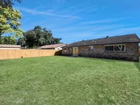 13606 Sunrose Lane, Houston TX 77045