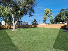 13606 Sunrose Lane, Houston TX 77045