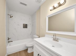 13606 Sunrose Lane, Houston TX 77045