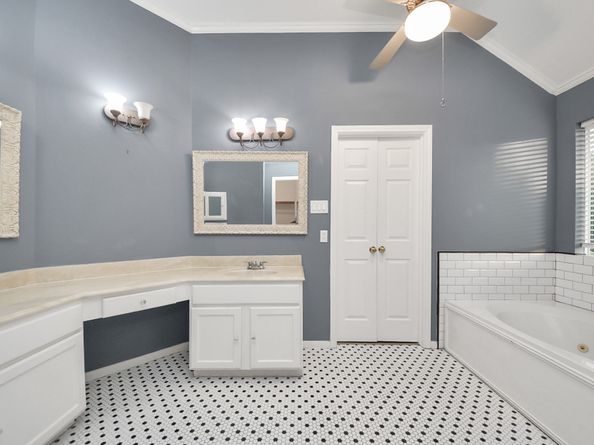 1742 Crescent Green Drive, Houston TX 77094