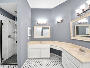 1742 Crescent Green Drive, Houston TX 77094