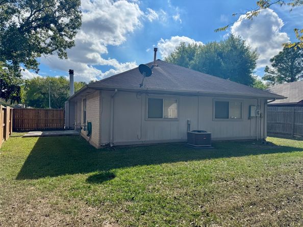 10918 Spanish Grant Drive, Sugar Land TX 77498