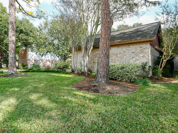 9123 Chesney Downs Drive, Houston TX 77083