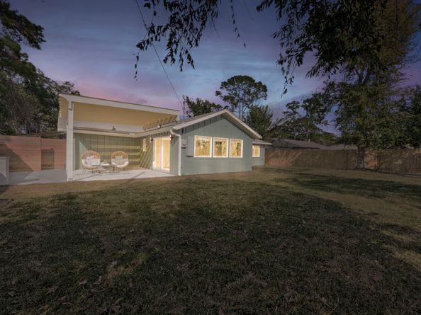 10021 Lazy Oaks Street, Houston TX 77080