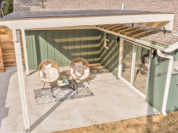 10021 Lazy Oaks Street, Houston TX 77080