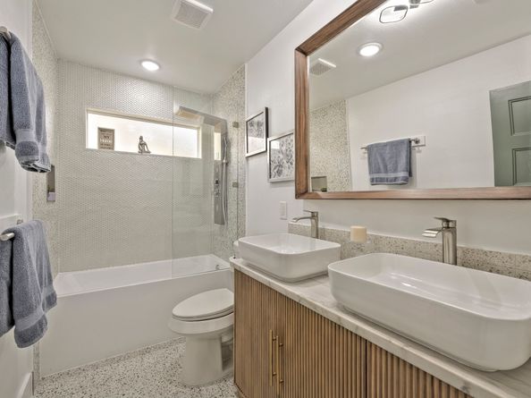 10021 Lazy Oaks Street, Houston TX 77080