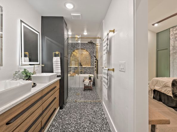 10021 Lazy Oaks Street, Houston TX 77080