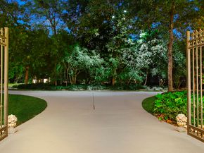 26 S Windsail Place, The Woodlands TX 77381