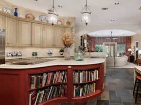 26 S Windsail Place, The Woodlands TX 77381