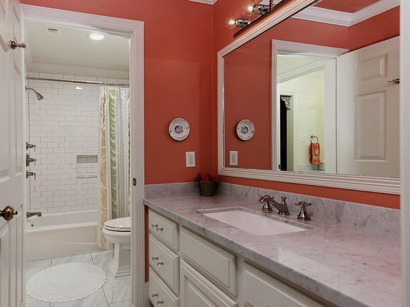 26 S Windsail Place, The Woodlands TX 77381