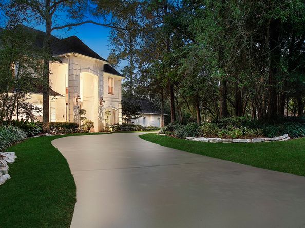 26 S Windsail Place, The Woodlands TX 77381