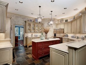 26 S Windsail Place, The Woodlands TX 77381