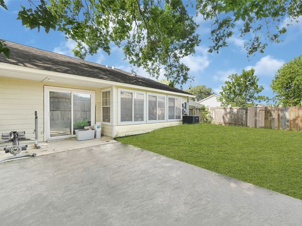 3018 Windy Royal Drive, Houston TX 77045