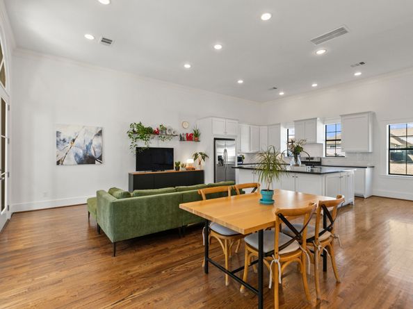 1607 Cohn Street, Houston TX 77007