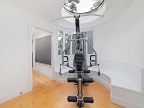 22 Sugarberry Circle, Houston TX 77024