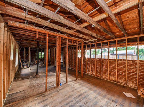 5914 Breland Street, Houston TX 77016