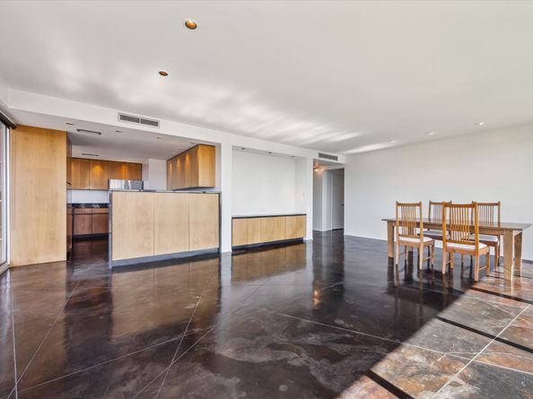 2200 Willowick Road 11C, Houston TX 77027