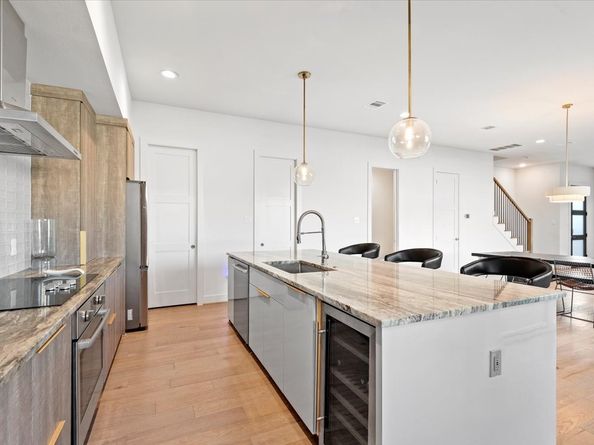 5203 Texas Street, Houston TX 77011