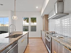 5203 Texas Street, Houston TX 77011