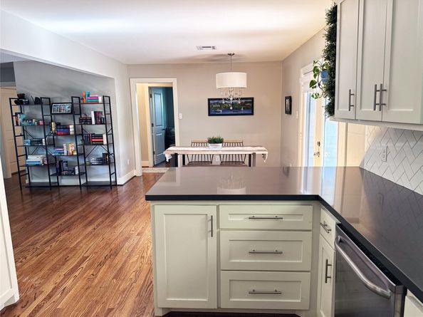 4821 Hummingbird Street, Houston TX 77035