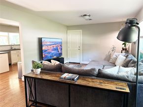 4821 Hummingbird Street, Houston TX 77035