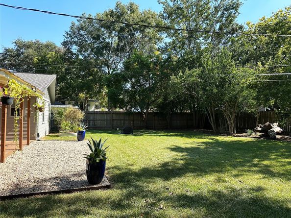 4821 Hummingbird Street, Houston TX 77035