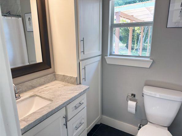 4821 Hummingbird Street, Houston TX 77035