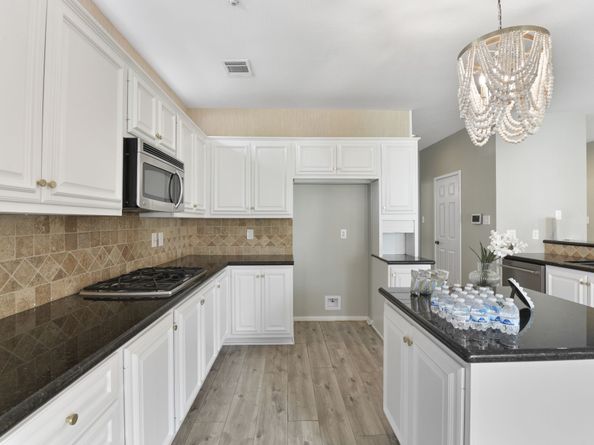 31 Treescape Circle, The Woodlands TX 77381