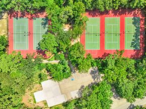 31 Treescape Circle, The Woodlands TX 77381