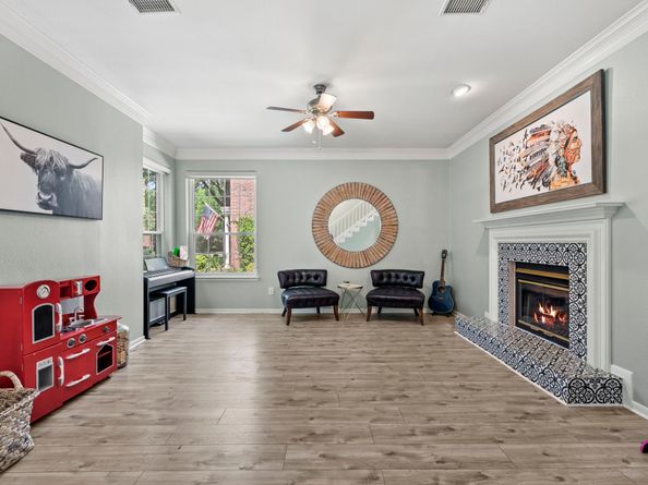 31 Treescape Circle, The Woodlands TX 77381