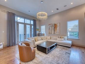 5521 Kiam Street, Houston TX 77007