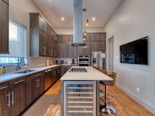 5521 Kiam Street, Houston TX 77007