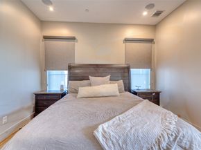 5521 Kiam Street, Houston TX 77007