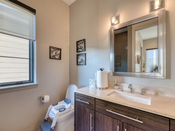 5521 Kiam Street, Houston TX 77007