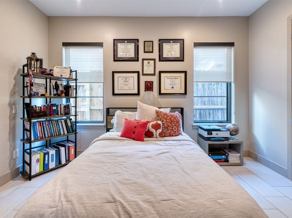 5521 Kiam Street, Houston TX 77007