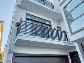 5521 Kiam Street, Houston TX 77007